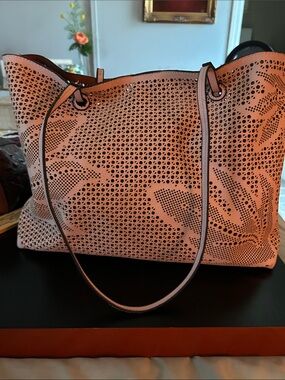 Women’s Perforated Floral Tote Bag in Light Tan